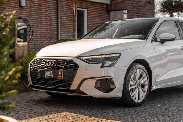 Audi A3 Sportback Business Edition 110 PK Aut. Pano Bang en Olufsen Black Optic Trekhaak 17''