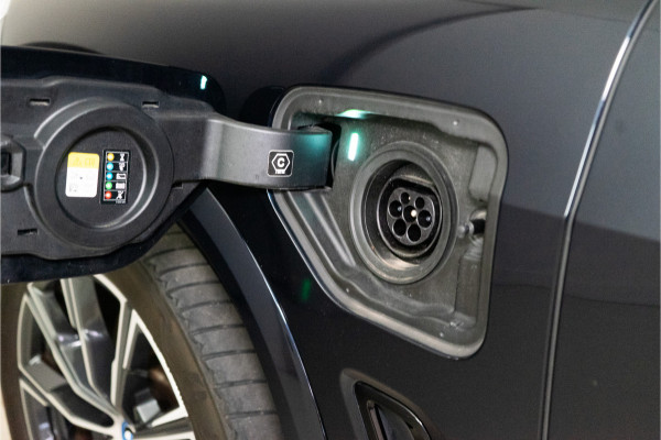 BMW X5 xDrive45e High Executive M-Sport 394PK | Pano | Laser | Luchtv | H/K | HUD | 12 MND Garantie