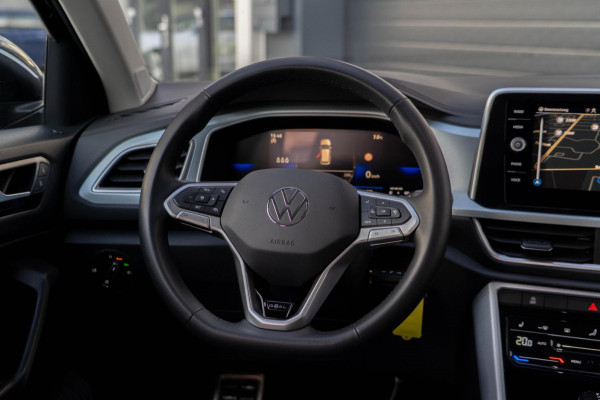 Volkswagen T-Roc 1.5 TSI Goal Edition PDC|Stoelverwarming|Carplay|Dodehoeksensor|ACC|LMV