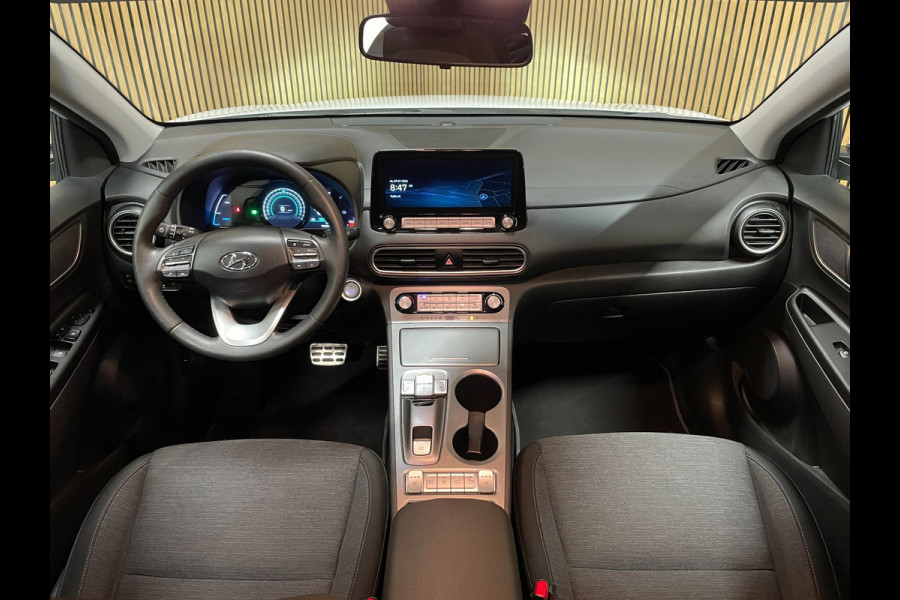 Hyundai Kona EV Fashion Design 39 kWh|95% SOH|CARPLAY|CAMERA|STOEL+STUURVERW|NAVIGATIE|KRELL|LANE-ASSIST|PDC-A|1e EIG|INCL.BTW|