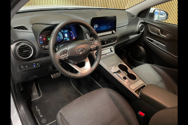 Hyundai Kona EV Fashion Design 39 kWh|95% SOH|CARPLAY|CAMERA|STOEL+STUURVERW|NAVIGATIE|KRELL|LANE-ASSIST|PDC-A|1e EIG|INCL.BTW|