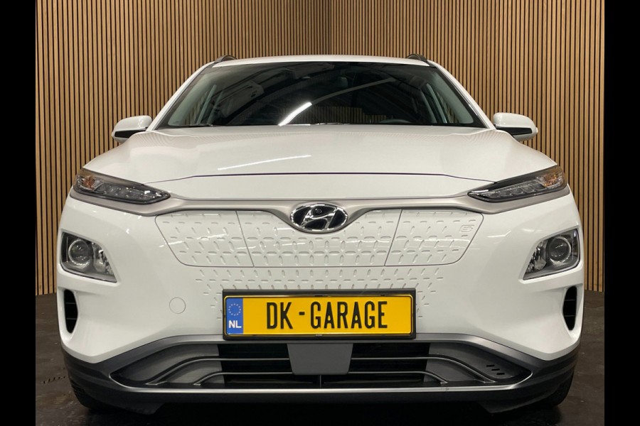 Hyundai Kona EV Fashion Design 39 kWh|95% SOH|CARPLAY|CAMERA|STOEL+STUURVERW|NAVIGATIE|KRELL|LANE-ASSIST|PDC-A|1e EIG|INCL.BTW|