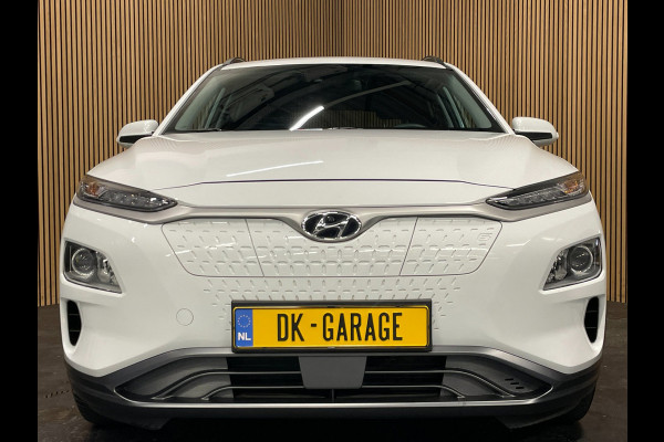 Hyundai Kona EV Fashion Design 39 kWh|95% SOH|CARPLAY|CAMERA|STOEL+STUURVERW|NAVIGATIE|KRELL|LANE-ASSIST|PDC-A|1e EIG|INCL.BTW|