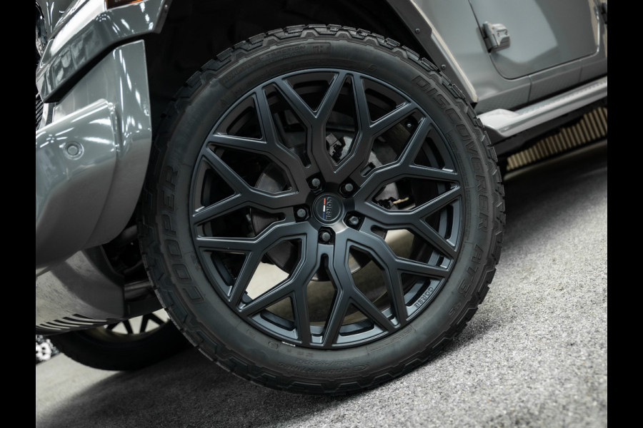 Jeep Wrangler 2.2D Sahara | Grijs Kenteken | Stoel en stuurverwarming | Custom Corse Edition |  Trekhaak | Alpine Sound |