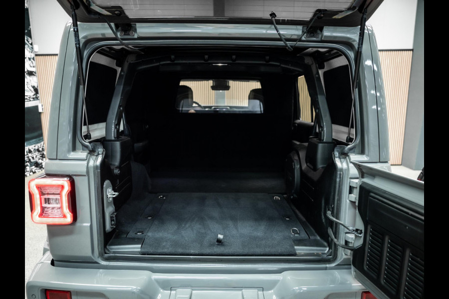 Jeep Wrangler 2.2D Sahara | Grijs Kenteken | Stoel en stuurverwarming | Custom Corse Edition |  Trekhaak | Alpine Sound |