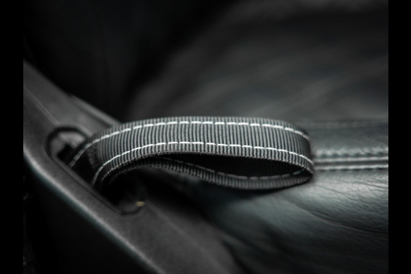 Jeep Wrangler 2.2D Sahara | Grijs Kenteken | Stoel en stuurverwarming | Custom Corse Edition |  Trekhaak | Alpine Sound |