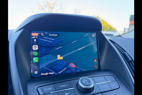 Ford Kuga 1.5 EcoBoost ST Line TREKHAAK / CAMERA / STOELVERW. / CARPLAY / CRUISE / WINTERPACK / 4-WHEELDRIVE / ECC / PDC /4-SEIZBA