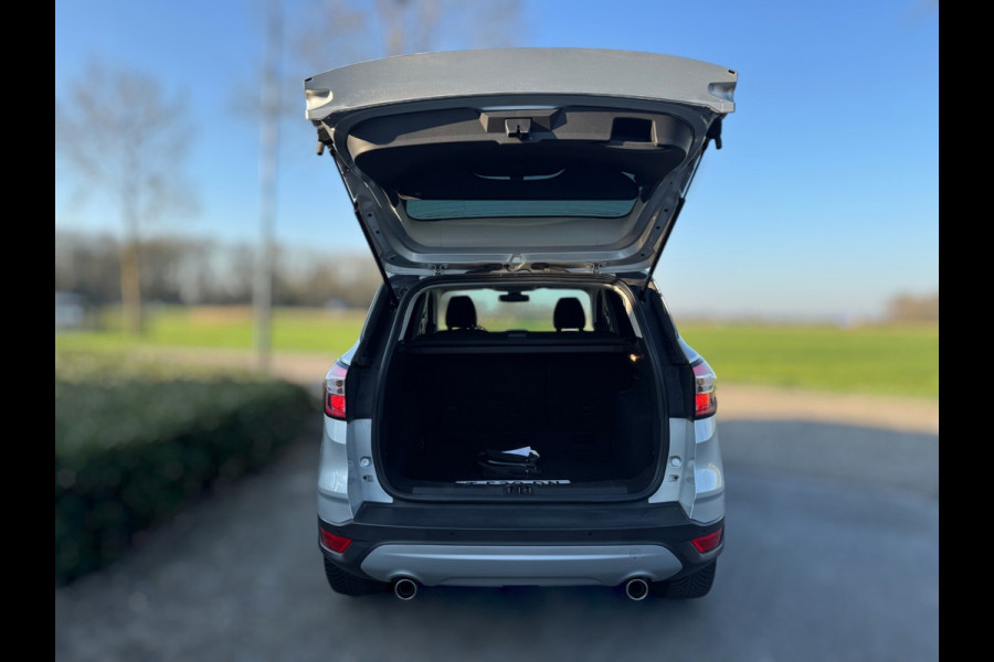 Ford Kuga 1.5 EcoBoost ST Line TREKHAAK / CAMERA / STOELVERW. / CARPLAY / CRUISE / WINTERPACK / 4-WHEELDRIVE / ECC / PDC /4-SEIZBA