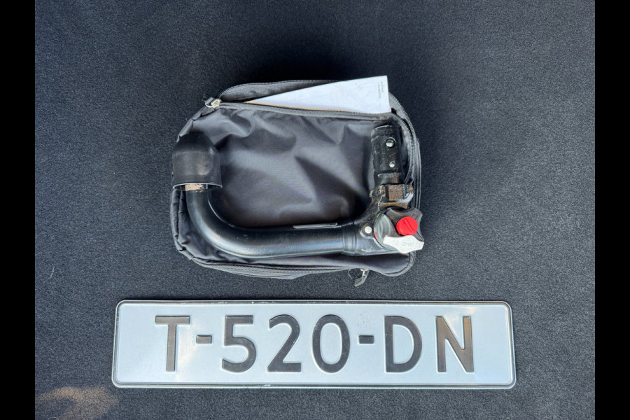 Ford Kuga 1.5 EcoBoost ST Line TREKHAAK / CAMERA / STOELVERW. / CARPLAY / CRUISE / WINTERPACK / 4-WHEELDRIVE / ECC / PDC /4-SEIZBA