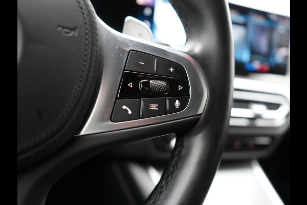 BMW 3 Serie Touring 320e M Sport FACELIFT Plug In Hybrid 204pk Dealer O.H PHEV | Trekhaak Af Fabriek | Adapive Cruise | Widescreen Navi | Head Up | Alcantara Sportstoelen Verwarmd | Camera & Parkassist | Apple Carplay |