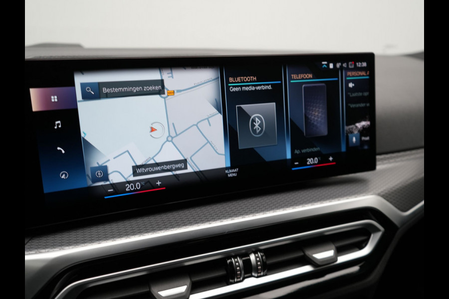 BMW 3 Serie Touring 320e M Sport FACELIFT Plug In Hybrid 204pk Dealer O.H PHEV | Trekhaak Af Fabriek | Adapive Cruise | Widescreen Navi | Head Up | Alcantara Sportstoelen Verwarmd | Camera & Parkassist | Apple Carplay |