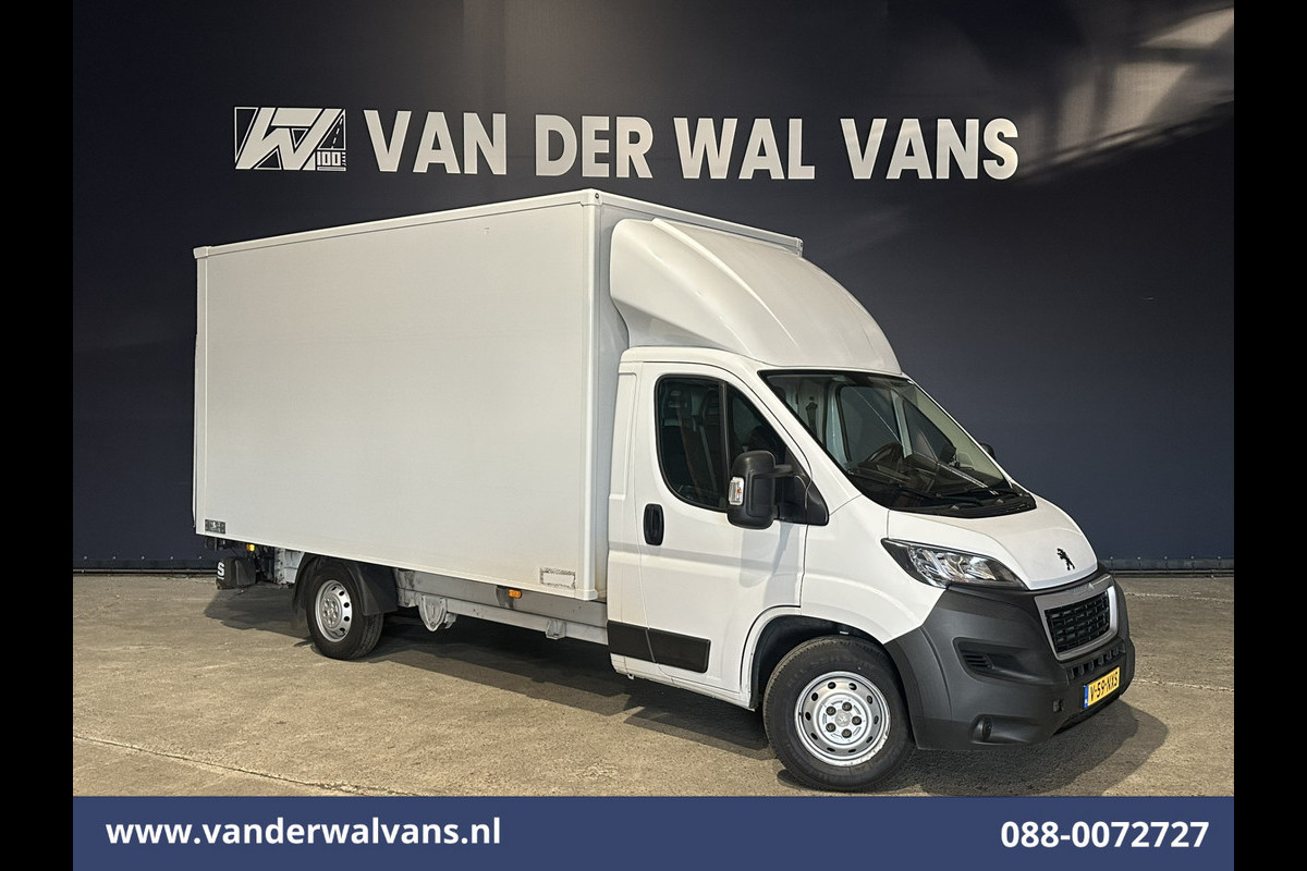 Peugeot Boxer 2.2 BlueHDi 141pk Bakwagen Laadklep Euro6 Airco | Camera | 1085kg laadvermogen Bijrijdersbank
