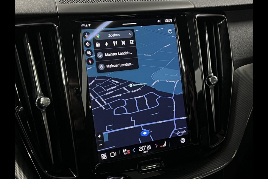 Volvo XC60 2.0 T6 Plug-in hybrid AWD Plus Dark Trekhaak | Open dak | Adapt. Cruise | Harman Kardon | Stoel-/stuurverwarming | Memory | Leder | Carplay