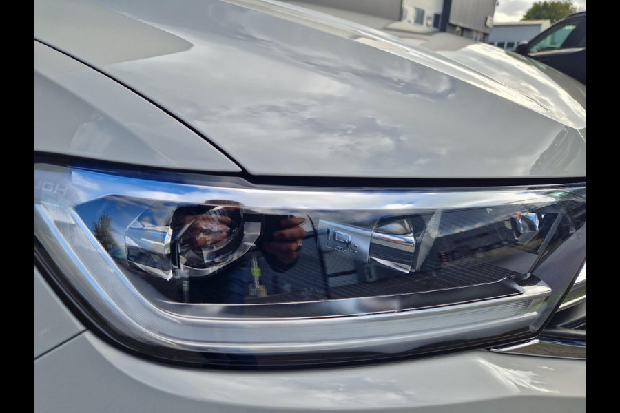 Volkswagen T-Roc 1.5 TSI DSG /Virtual /ACC /IQ Drive /IQ Light /Keyless