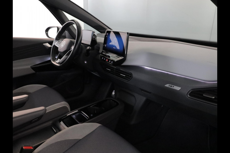 Volkswagen ID.3 First Plus 58 kWh 204pk | SoH 93% | 19'LMvelgen| verwarmd stuur en voorstoelen | Camera|