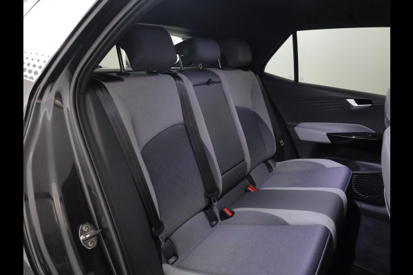 Volkswagen ID.3 First Plus 58 kWh 204pk | SoH 93% | 19'LMvelgen| verwarmd stuur en voorstoelen | Camera|