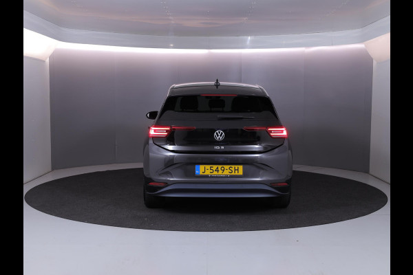 Volkswagen ID.3 First Plus 58 kWh 204pk | SoH 93% | 19'LMvelgen| verwarmd stuur en voorstoelen | Camera|