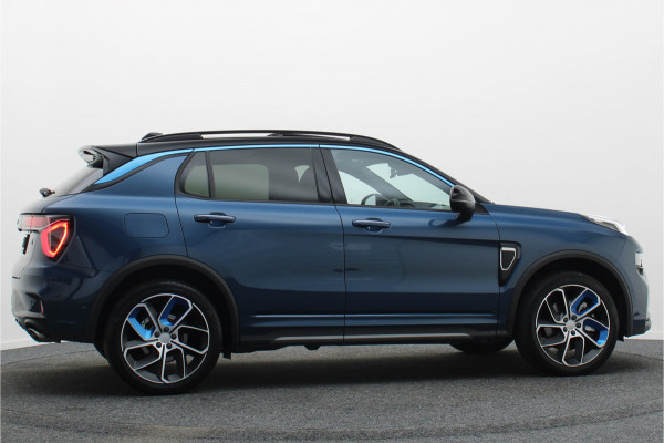 Lynk & Co 01 1.5 Two-Tone, 360° Camera, Panoramadak, Zwarte hemel, ACC, Keyless, PDC, LED, 20''