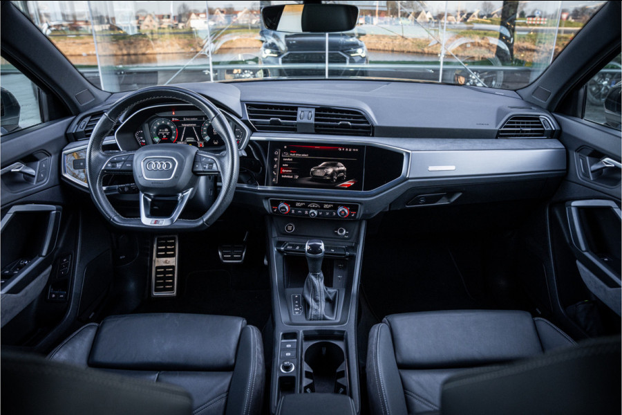 Audi Q3 Sportback 45 TFSI e S Edition - 20inch - SONOS - Leder - Keyless - Memory Camera ** Sfeerverlichting