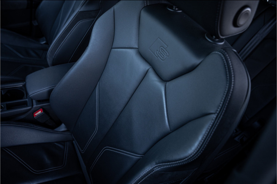 Audi Q3 Sportback 45 TFSI e S Edition - 20inch - SONOS - Leder - Keyless - Memory Camera ** Sfeerverlichting