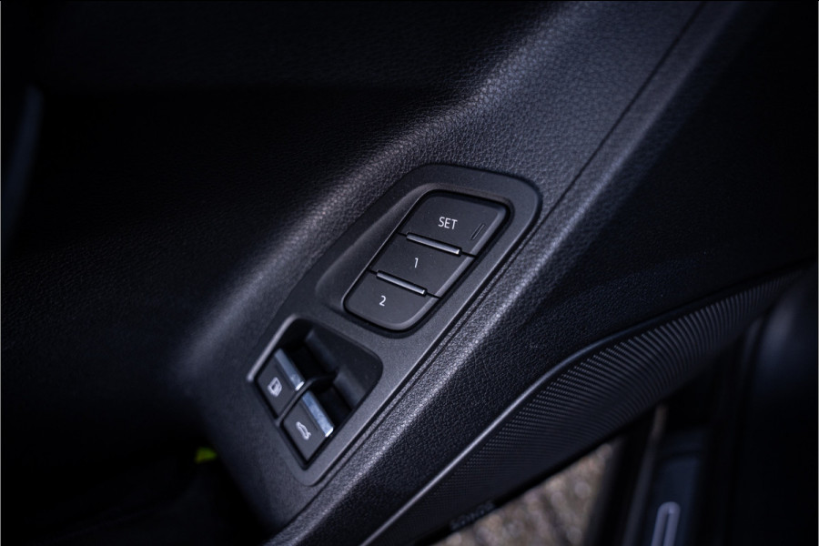 Audi Q3 Sportback 45 TFSI e S Edition - 20inch - SONOS - Leder - Keyless - Memory Camera ** Sfeerverlichting