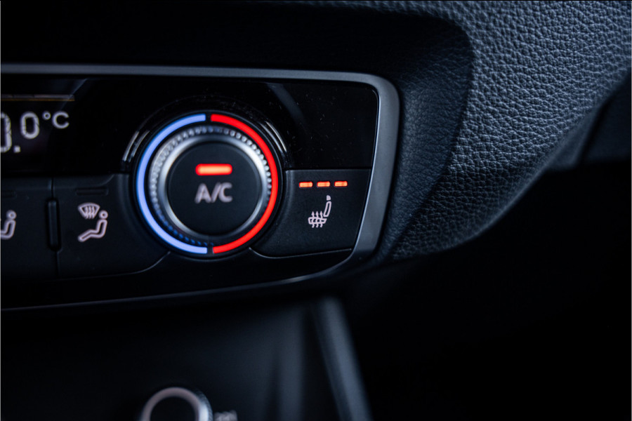 Audi Q3 Sportback 45 TFSI e S Edition - 20inch - SONOS - Leder - Keyless - Memory Camera ** Sfeerverlichting