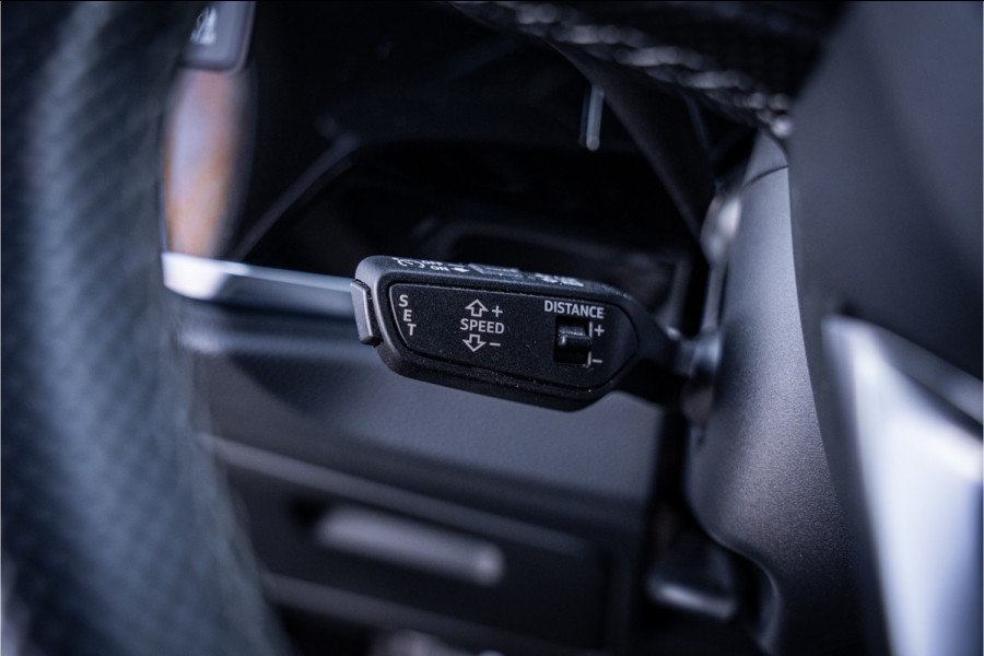 Audi Q3 Sportback 45 TFSI e S Edition - 20inch - SONOS - Leder - Keyless - Memory Camera ** Sfeerverlichting