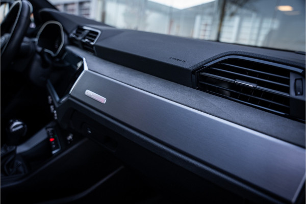 Audi Q3 Sportback 45 TFSI e S Edition - 20inch - SONOS - Leder - Keyless - Memory Camera ** Sfeerverlichting