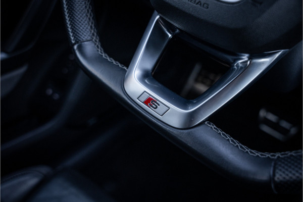 Audi Q3 Sportback 45 TFSI e S Edition - 20inch - SONOS - Leder - Keyless - Memory Camera ** Sfeerverlichting