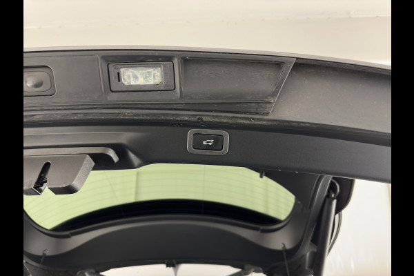 Jaguar I-PACE EV400 HSE 90 kWh AWD (INCL-BTW) *PANO | LEATHER | FULL-LED | MERIDIAN-AUDIO | TOPVIEW | MEMORY-PACK | BLINDSPOT | DIGI-COCKPIT | KEYLESS | DAB+ | NAVI-FULLMAP | ECC | HEATED-COMFORTSEATS | PDC | CCS-FASTLOADER |