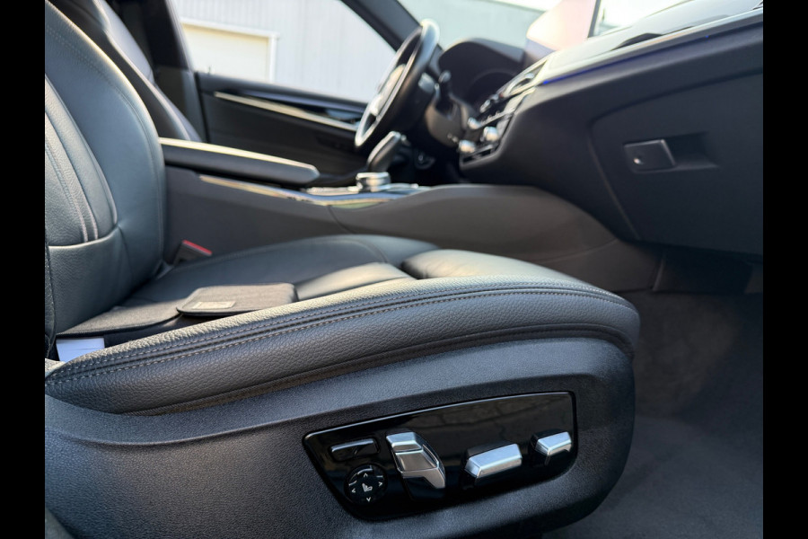 BMW 5 Serie Touring 530i HYBRID 2021 HIGH-EXE M-EDITION PANO LEDER NAP LUXE