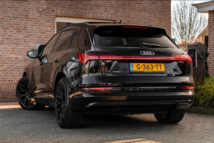 Audi e-tron 50 Quattro Launch Black Edition S-Line Adaptive Pano Luchtvering 22''