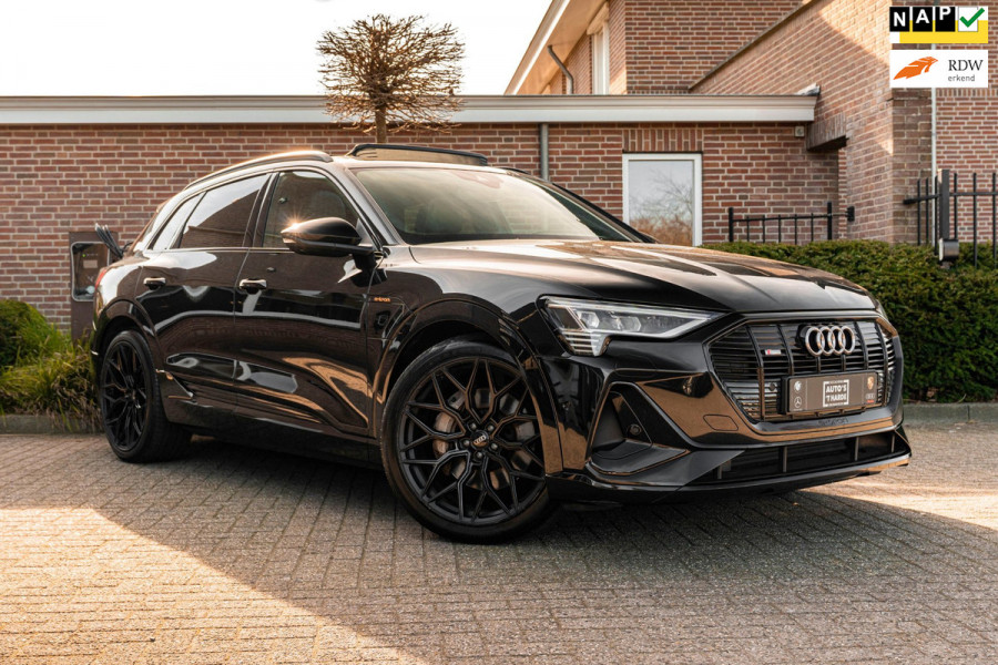 Audi e-tron 50 Quattro Launch Black Edition S-Line Adaptive Pano Luchtvering 22''