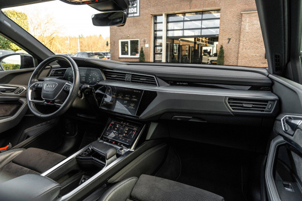 Audi e-tron 50 Quattro Launch Black Edition S-Line Adaptive Pano Luchtvering 22''