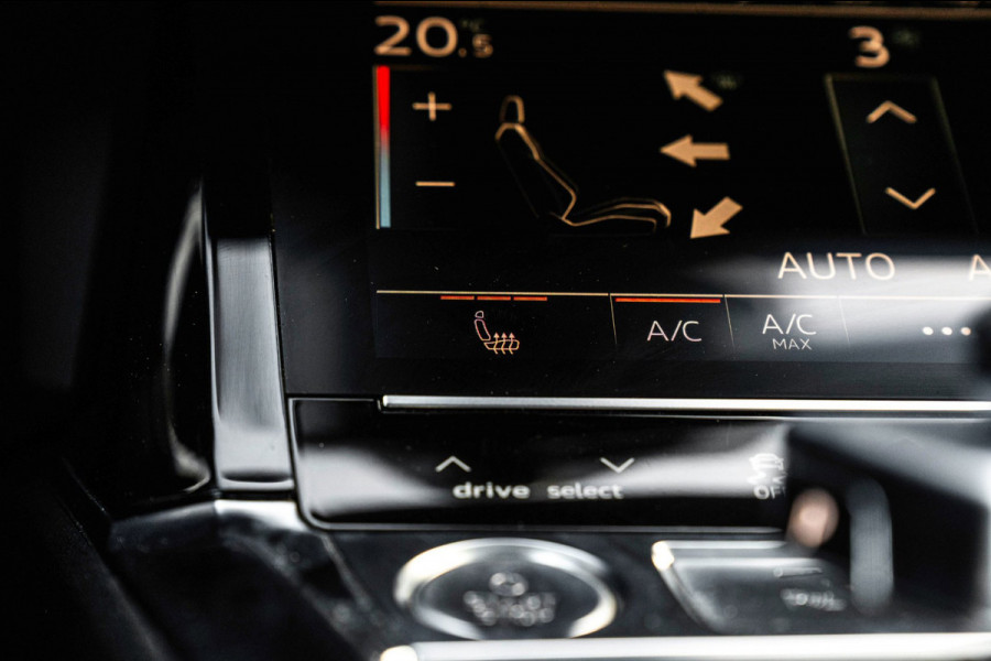 Audi e-tron 50 Quattro Launch Black Edition S-Line Adaptive Pano Luchtvering 22''