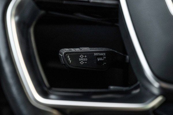 Audi e-tron 50 Quattro Launch Black Edition S-Line Adaptive Pano Luchtvering 22''