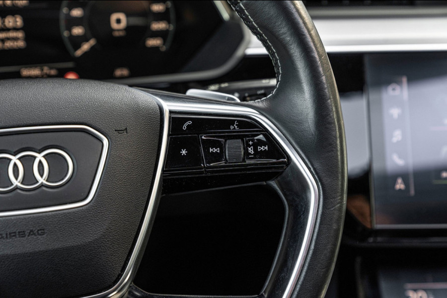 Audi e-tron 50 Quattro Launch Black Edition S-Line Adaptive Pano Luchtvering 22''