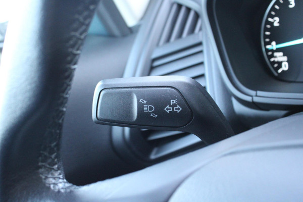 Ford EcoSport 1.0 EcoBoost Trend Ultimate | Trekhaak | Zeer Netjes! | Camera | Airco | Cruise Control |