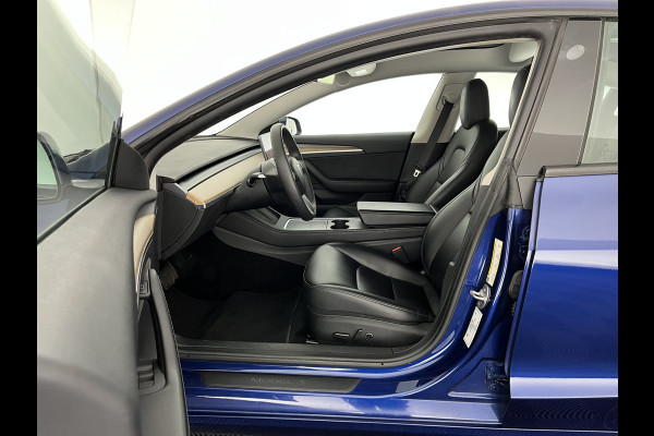 Tesla Model 3 Standard RWD Plus 60 kWh [ 3-Fase-11kW ] {SOH-92%} (INCL-BTW) Aut. *PANO | AUTOPILOT | LEATHER | KEYLESS | FULL-LED | MEMORY-PACK | TOPVIEW | DAB | CARPLAY | DIGI-COCKPIT | LANE-ASSIST | COMFORTSEATS | 19"ALU*