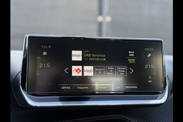 Peugeot 208 1.2 PureTech Allure 2e Eigenaar|Adap-cruise|Clima|Camera|Trekhaak|Carplay|PDC V+A|N.A.P|APK tot 07-2026