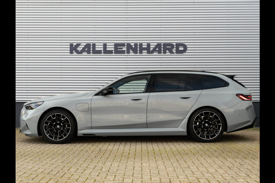 BMW 5 Serie Touring M5 - Pano - Bowers & Wilkins - Trekhaak - Stoelventilatie