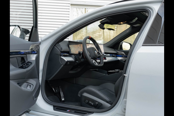 BMW 5 Serie Touring M5 - Pano - Bowers & Wilkins - Trekhaak - Stoelventilatie
