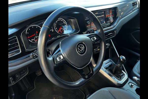 Volkswagen Polo 1.0 TSI Comfortline Business carplay_18''LMV_Cruise_Led