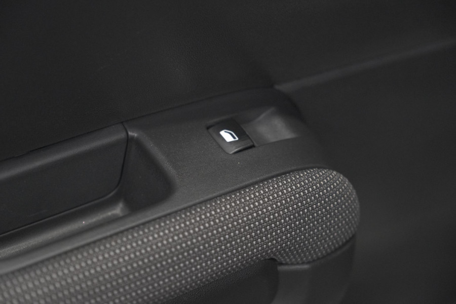 Citroën C3 Aircross PureTech 110 Feel | Parkeersensoren | Navigatie | Apple Carplay