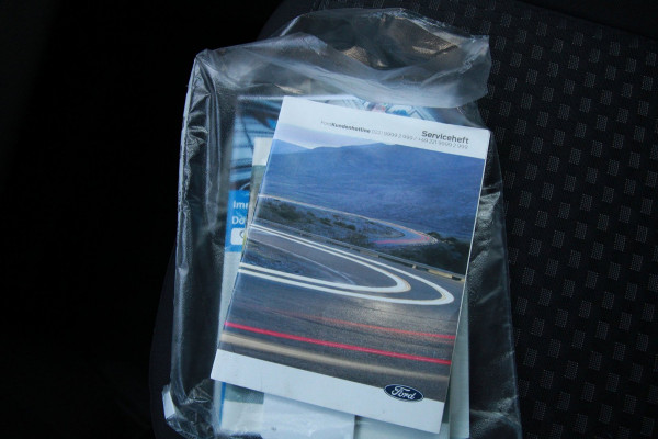 Ford Transit Connect 1.5 EcoBlue 120PK L2 Trend / Camera / Sync 3 / Stoel verwarming