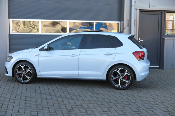 Volkswagen Polo 1.5 TSI 150pk DSG 3x R-line Highline Led , Panorama schuifdak, Virtual cockpit , Stoelverwarming , PDC, DAB+, Carplay, Achteruitrijcamera , LMV , etc.   (nieuwe APK)