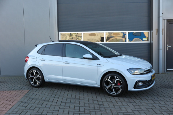 Volkswagen Polo 1.5 TSI 150pk DSG 3x R-line Highline Led , Panorama schuifdak, Virtual cockpit , Stoelverwarming , PDC, DAB+, Carplay, Achteruitrijcamera , LMV , etc.   (nieuwe APK)