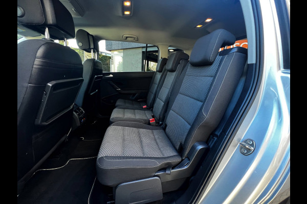 Volkswagen Touran 1.5 TSI Highline 7p Carplay__Clima_17''LMV