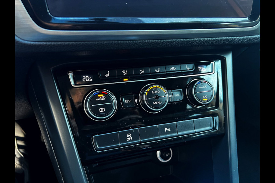 Volkswagen Touran 1.5 TSI Highline 7p Carplay__Clima_17''LMV