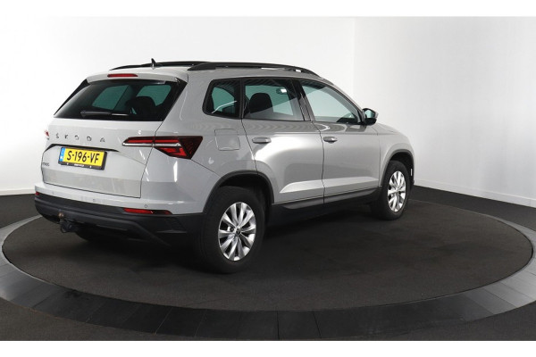 Škoda Karoq 1.5 TSI ACT Business Edition PANORAMADAK/WEGKLAPBARE TREKHAAK/STEEL GREY!